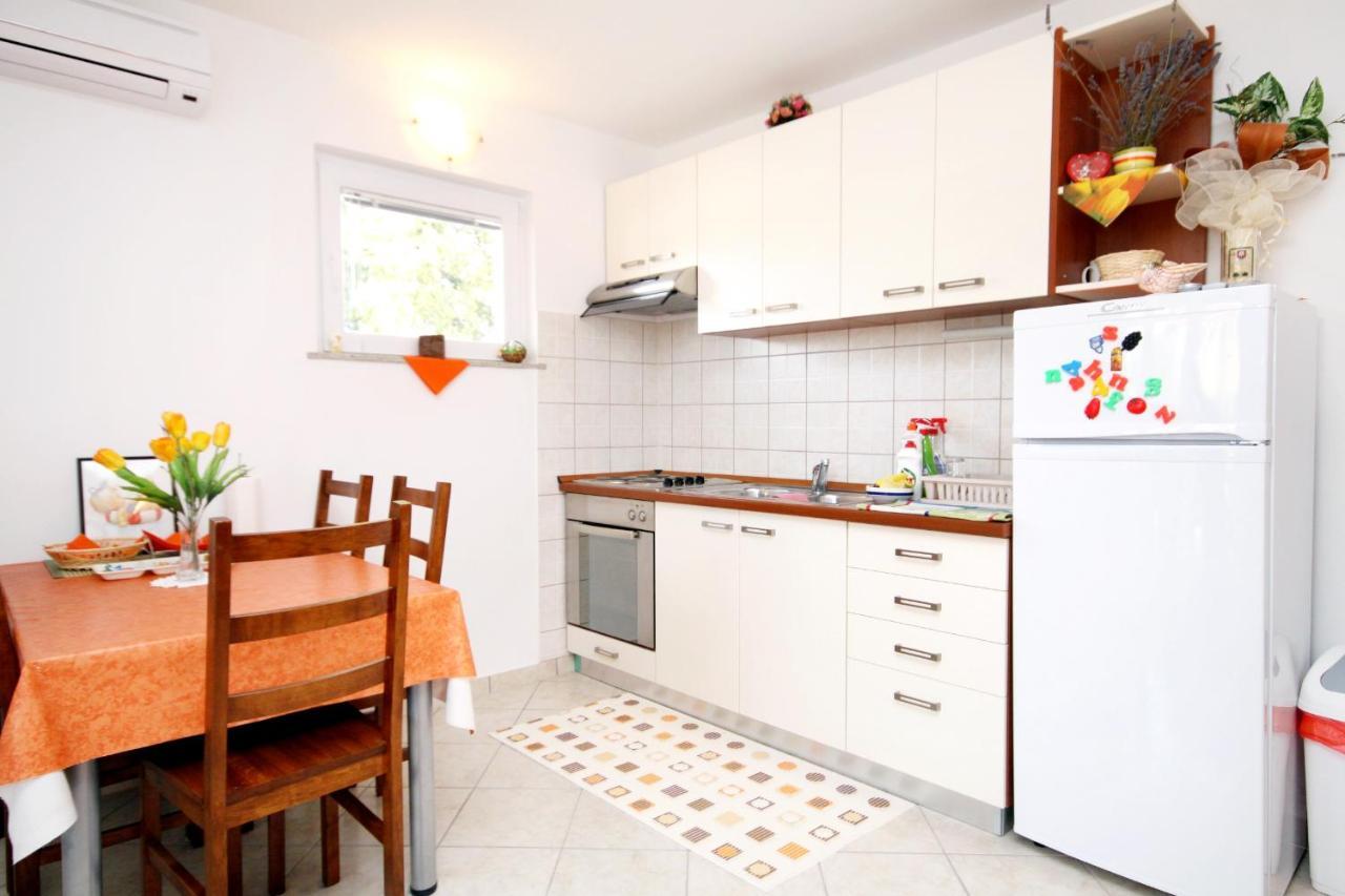 Apartments With A Parking Space Seline, Paklenica - 6603 Starigrad Paklenica Luaran gambar